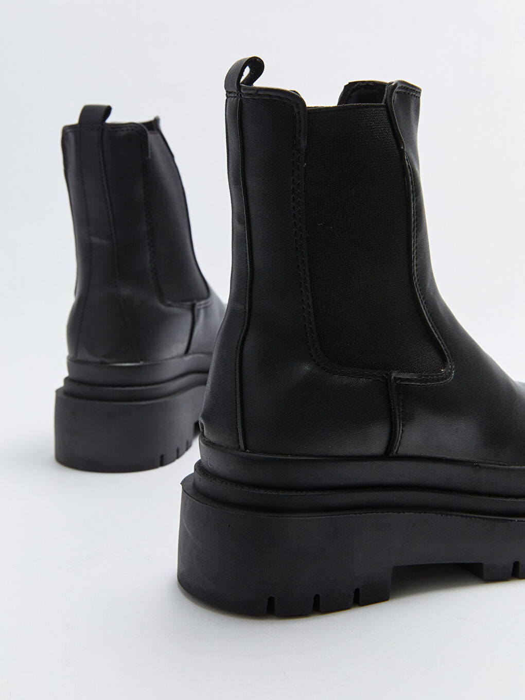 Siyah Yanları Lastikli Kadın Bot-4