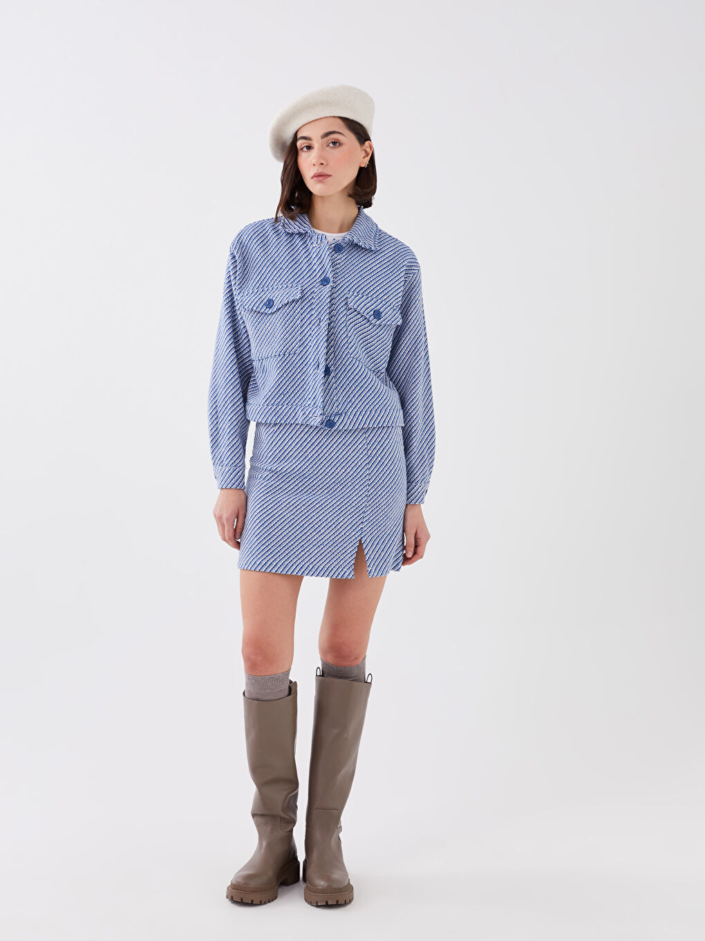 Mavi Gömlek Yaka Desenli Uzun Kollu Kadın Ceket-2