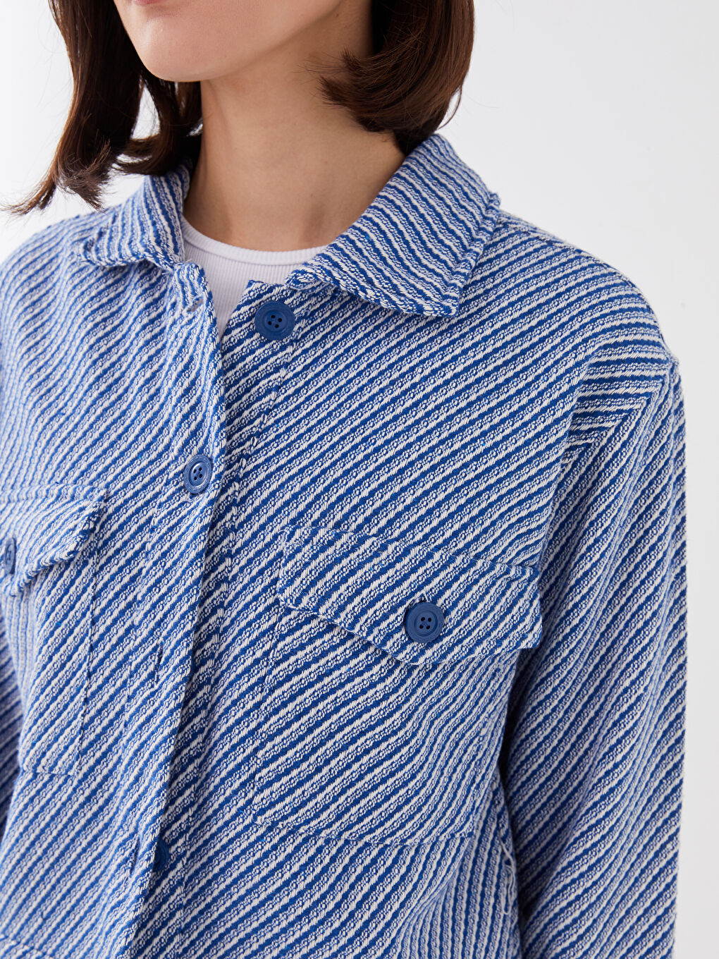 Mavi Gömlek Yaka Desenli Uzun Kollu Kadın Ceket-3