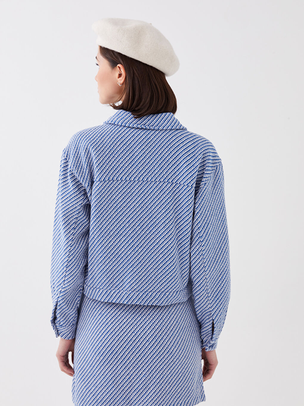 Mavi Gömlek Yaka Desenli Uzun Kollu Kadın Ceket-4