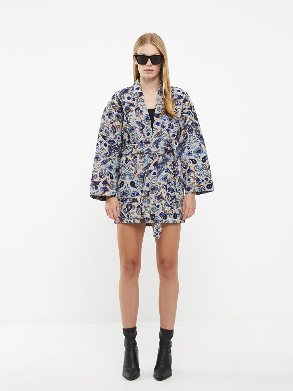 Mavi Şal Yaka Desenli Uzun Kollu Kadın Ceket