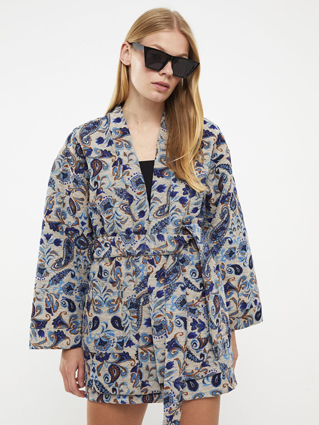 Mavi Şal Yaka Desenli Uzun Kollu Kadın Ceket-1