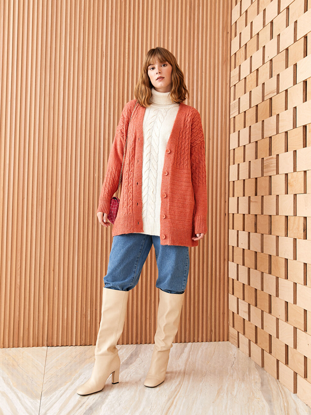 Turuncu V Yaka Kendinden Desenli Uzun Kollu Oversize Kadın Triko Hırka-2