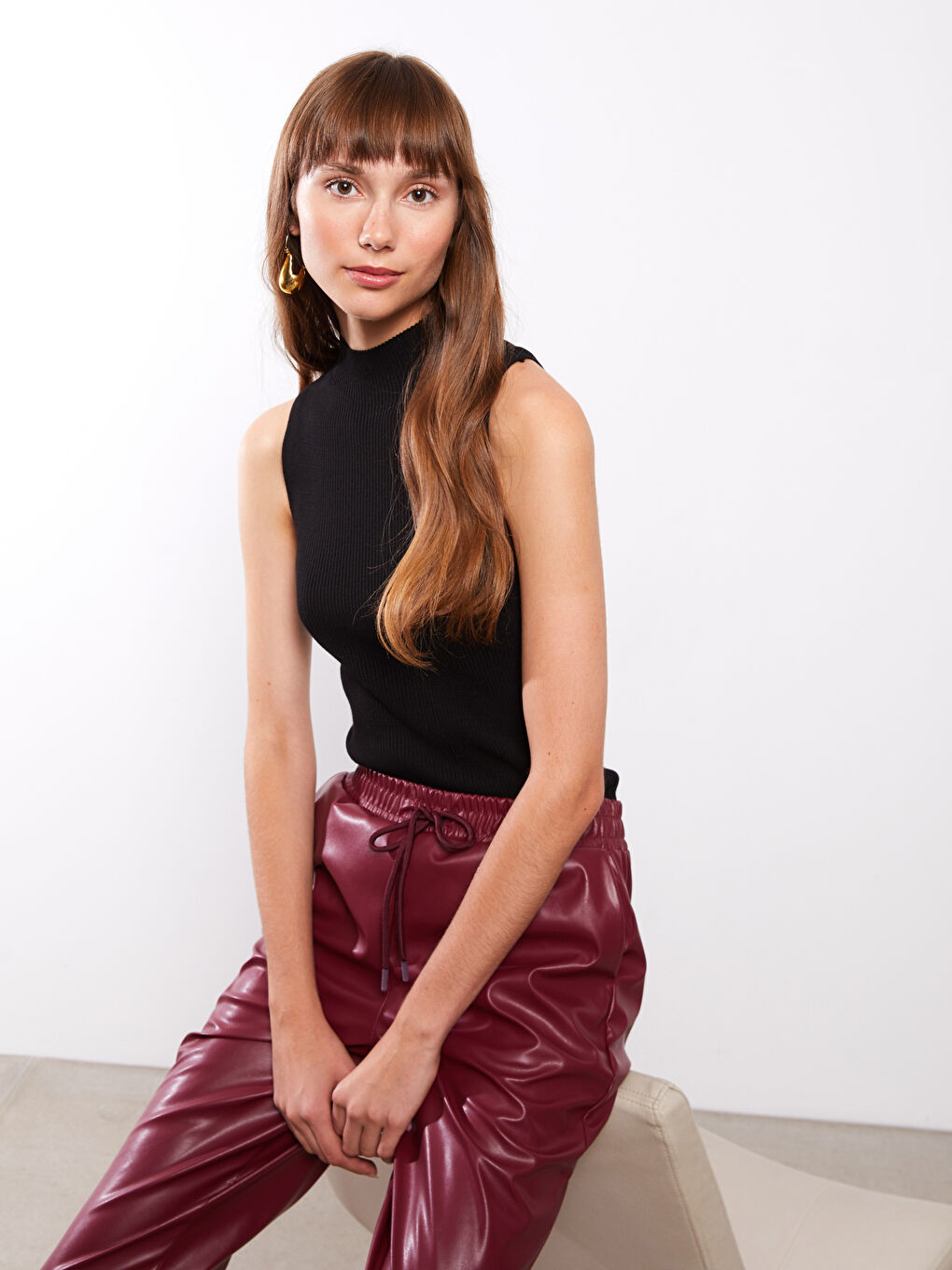 Pulover Tricotat Simplu cu Guler Fals pentru Femei