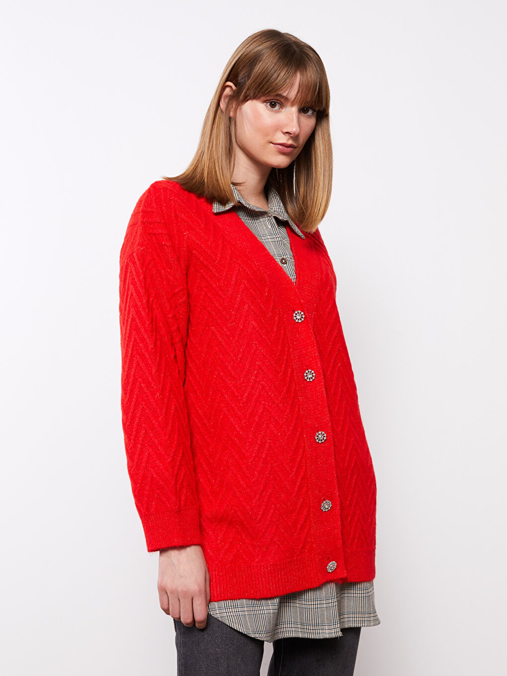 Kırmızı V Yaka Kendinden Desenli Uzun Kollu Kadın Triko Hırka-4