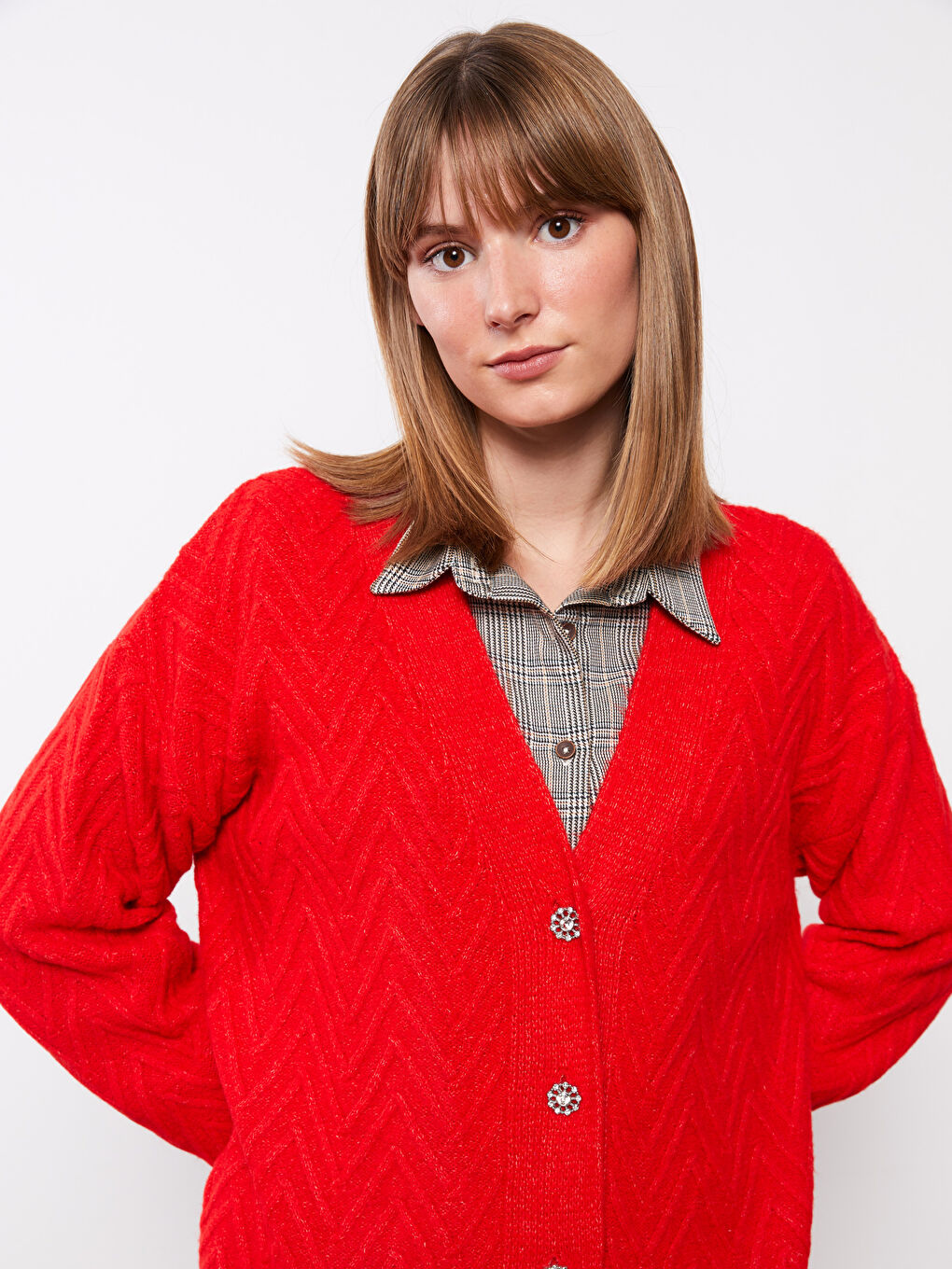 Kırmızı V Yaka Kendinden Desenli Uzun Kollu Kadın Triko Hırka-6