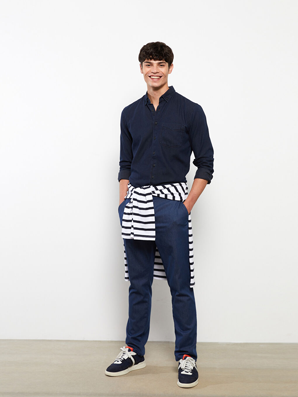 Regular Fit Long Sleeve Men's Denim Shirt-1