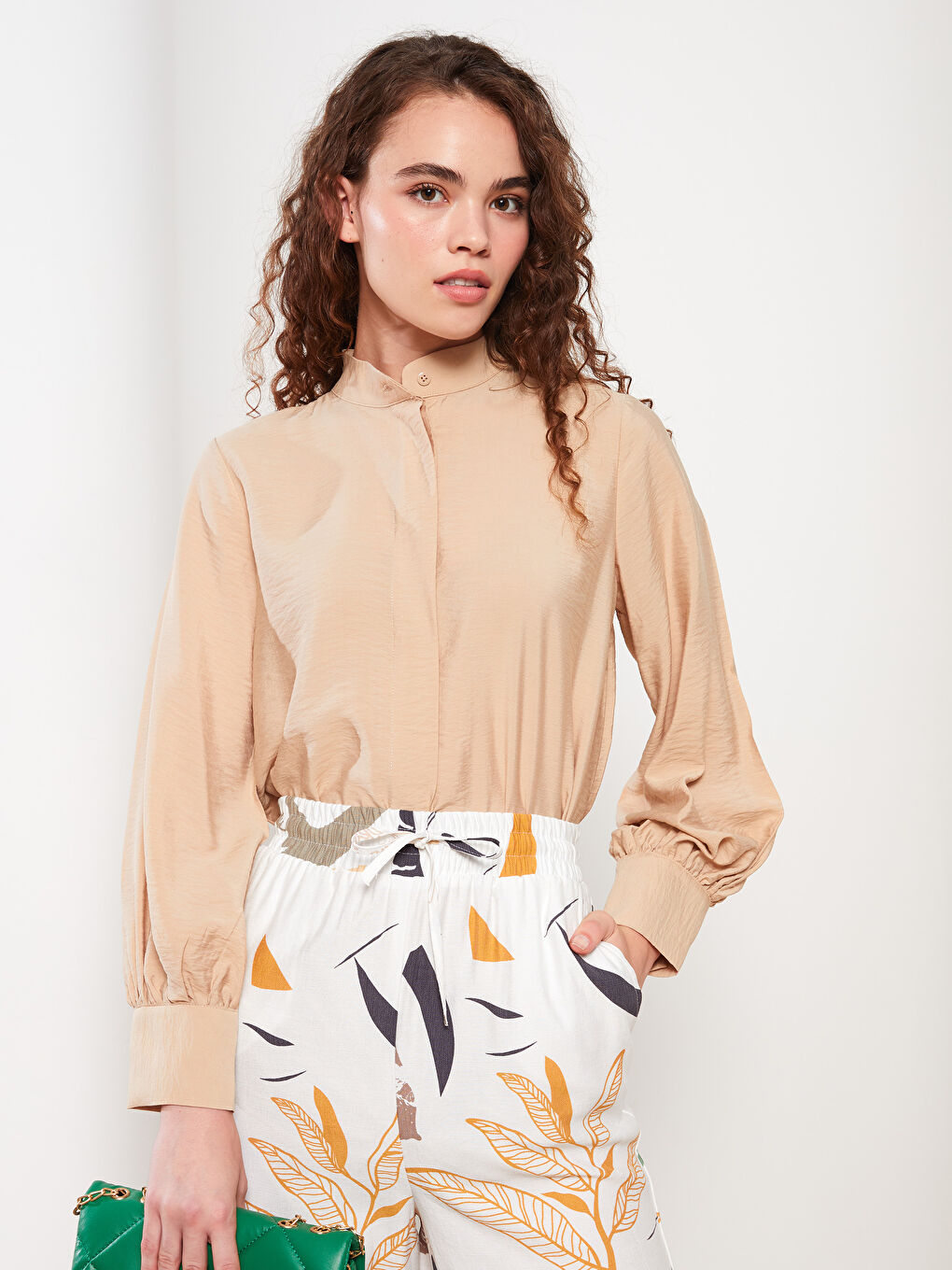 Bej Düz Uzun Kollu Kadın Gömlek Tunik