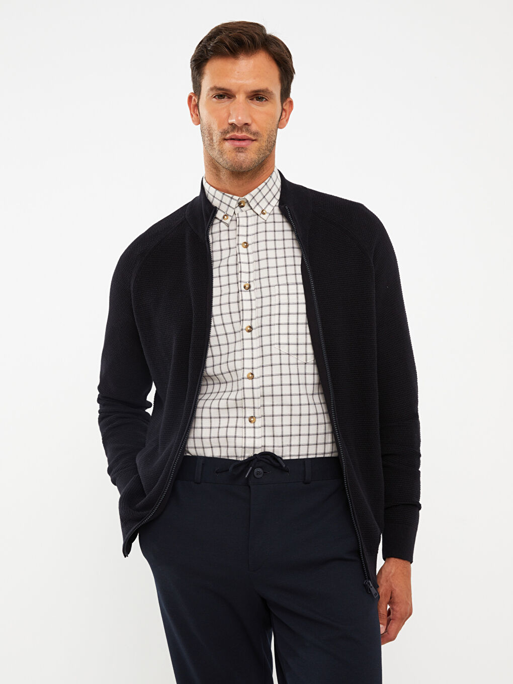 LCWAIKIKI Basic Standard Fit Turtle Neck Long Sleeve Men's Tricot Cardigan -W2GB99Z8-RFH