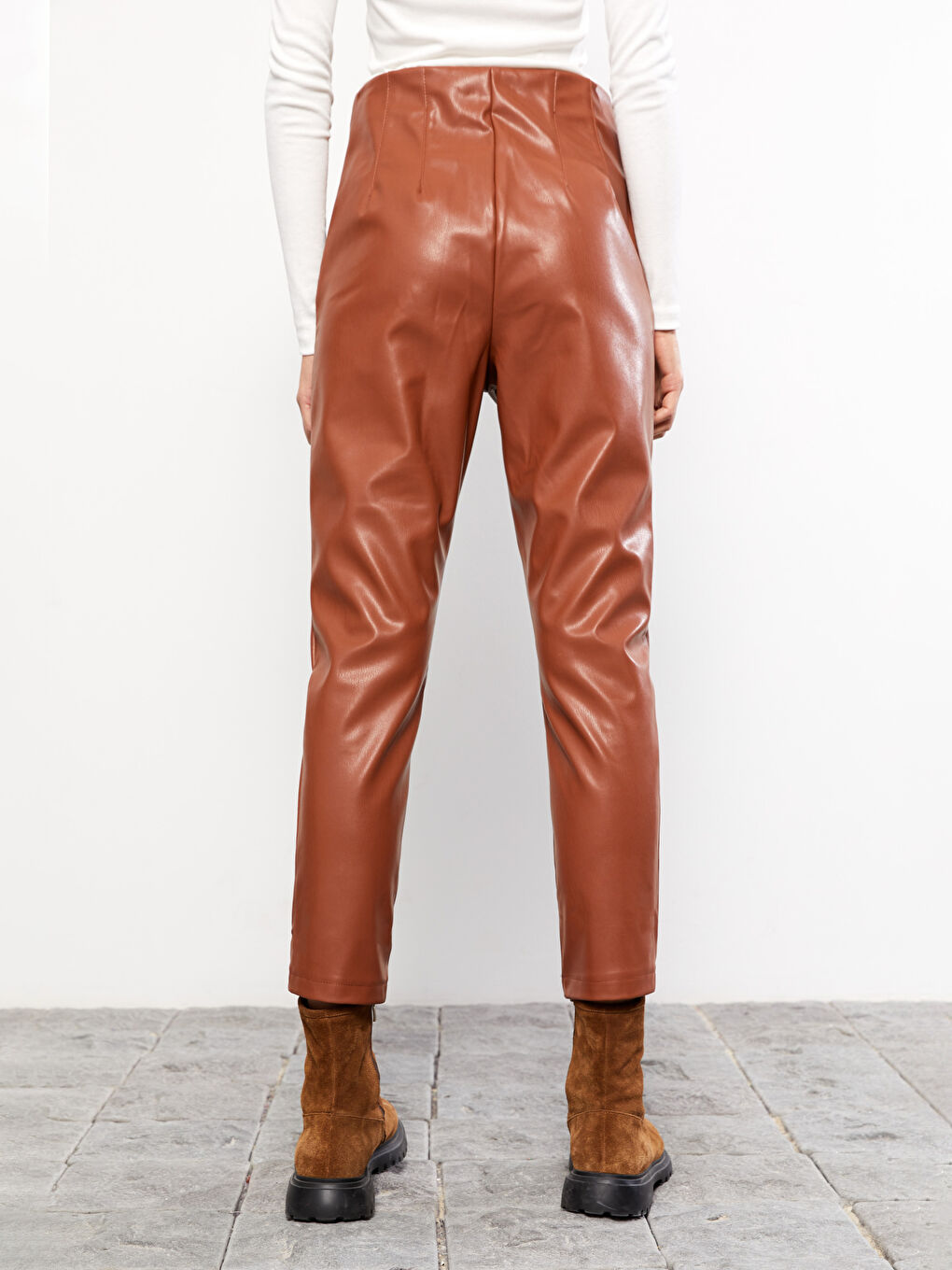 بنطلون جلد صناعي رفيع للسيدات-5