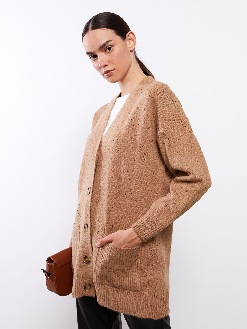 Bej V Yaka Desenli Kadın Triko Hırka-2