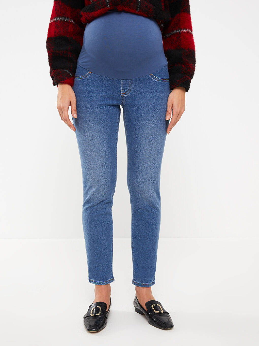 LCWAIKIKI Maternity Orta İndigo Rodeo Karın Panelli Slim Mom Düz Hamile Jean Pantolon - 2