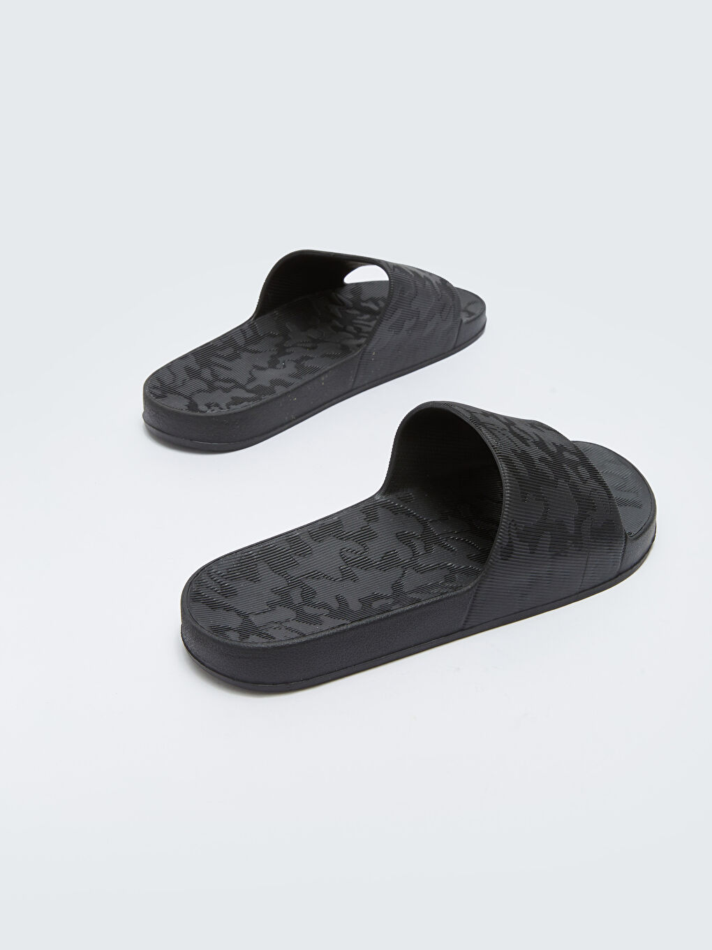 Siyah Kamuflaj Baskılı Tek Bantlı Erkek Terlik-4