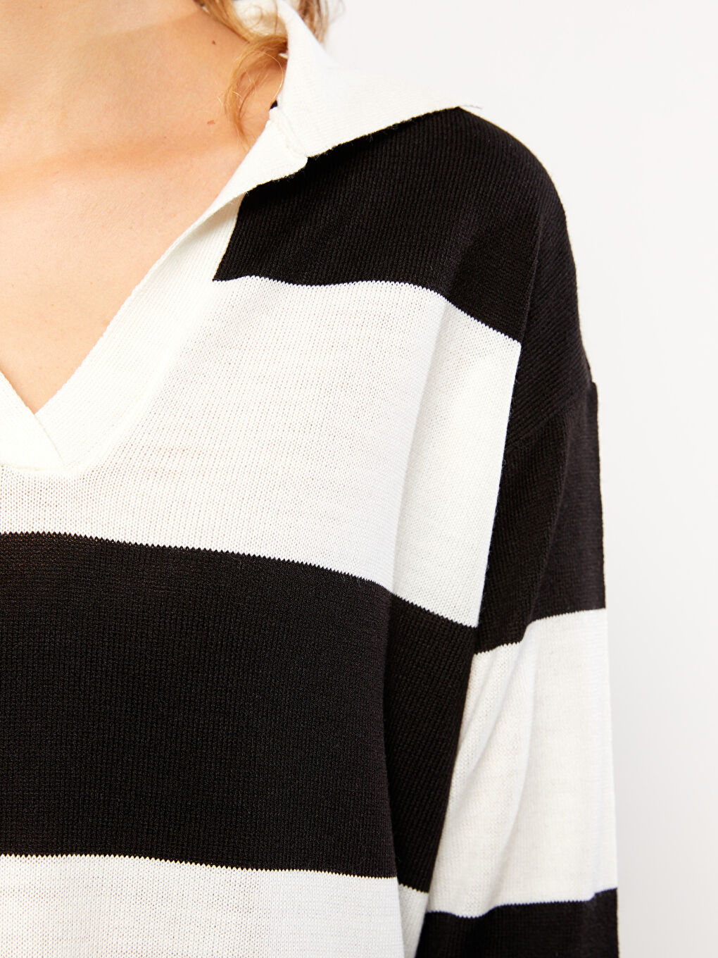 Siyah Polo Yaka Renk Bloklu Uzun Kollu Kadın Triko Tunik-3