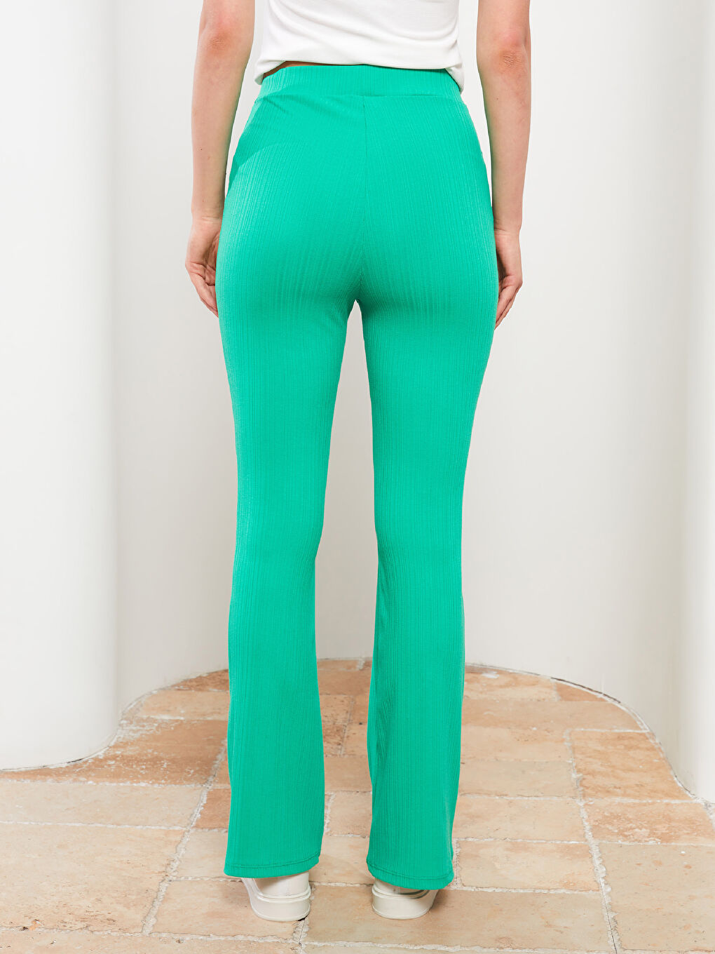 Yeşil Beli Lastikli Düz İspanyol Paça Kadın Pantolon-9
