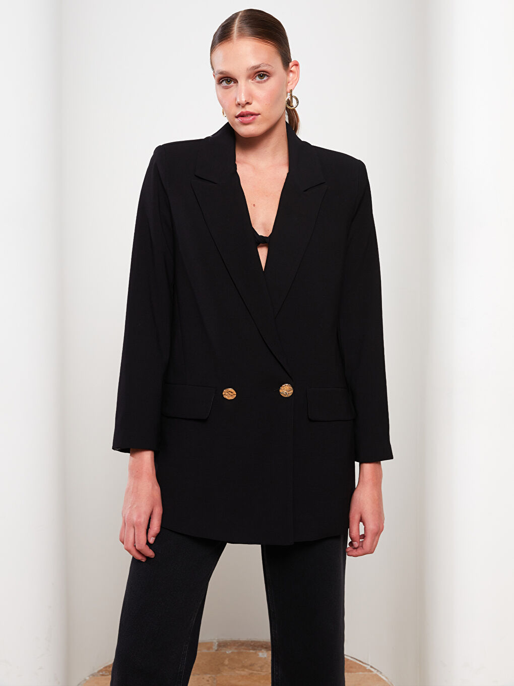 Siyah Önden Düğme Kapamalı Düz Uzun Kollu Gabardin Kadın Blazer Ceket-1