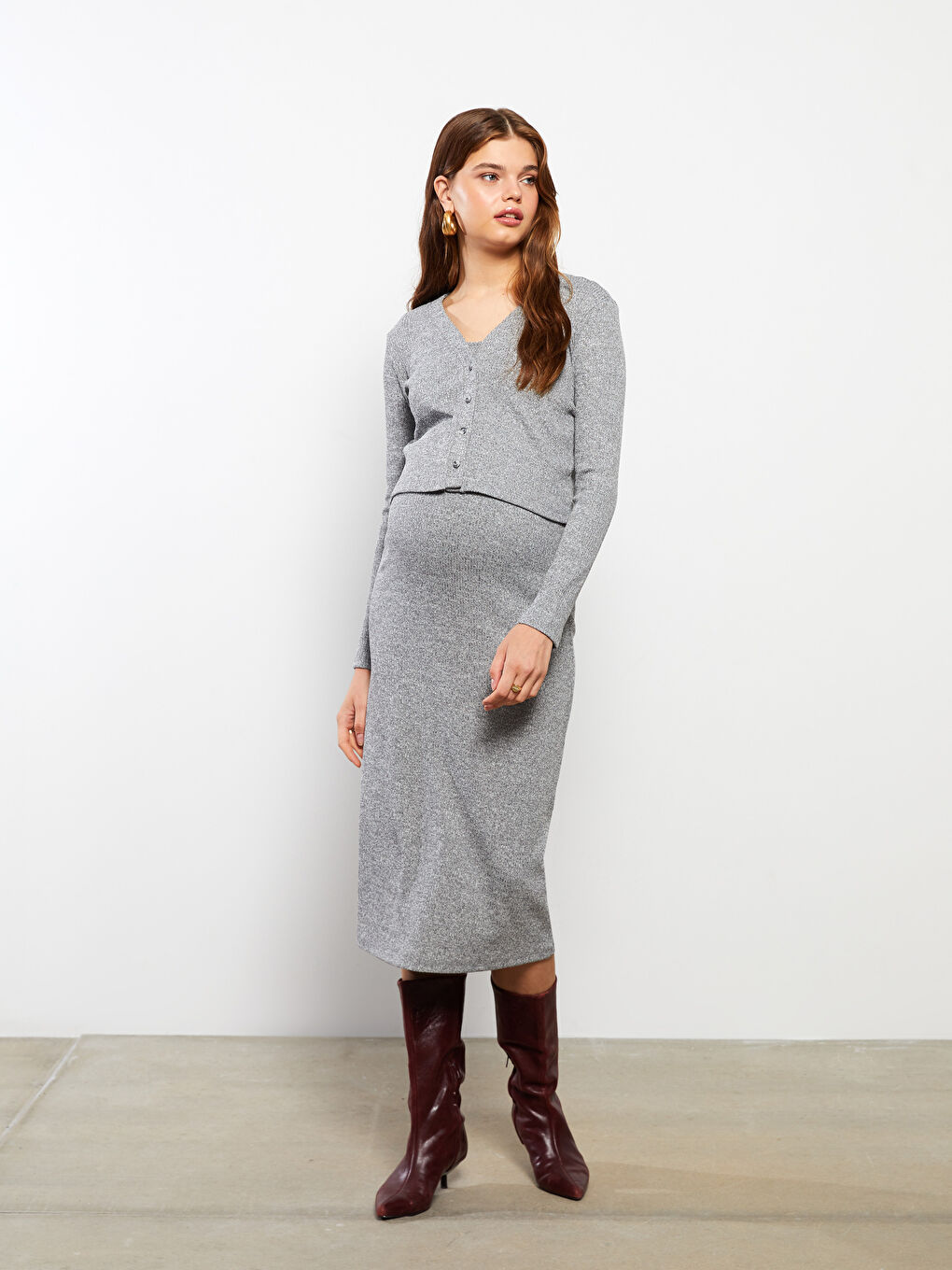 طقم فستان حوامل كارديجان بأكمام طويلة وقبة على شكل حرف V وقصة مستقيمة-1