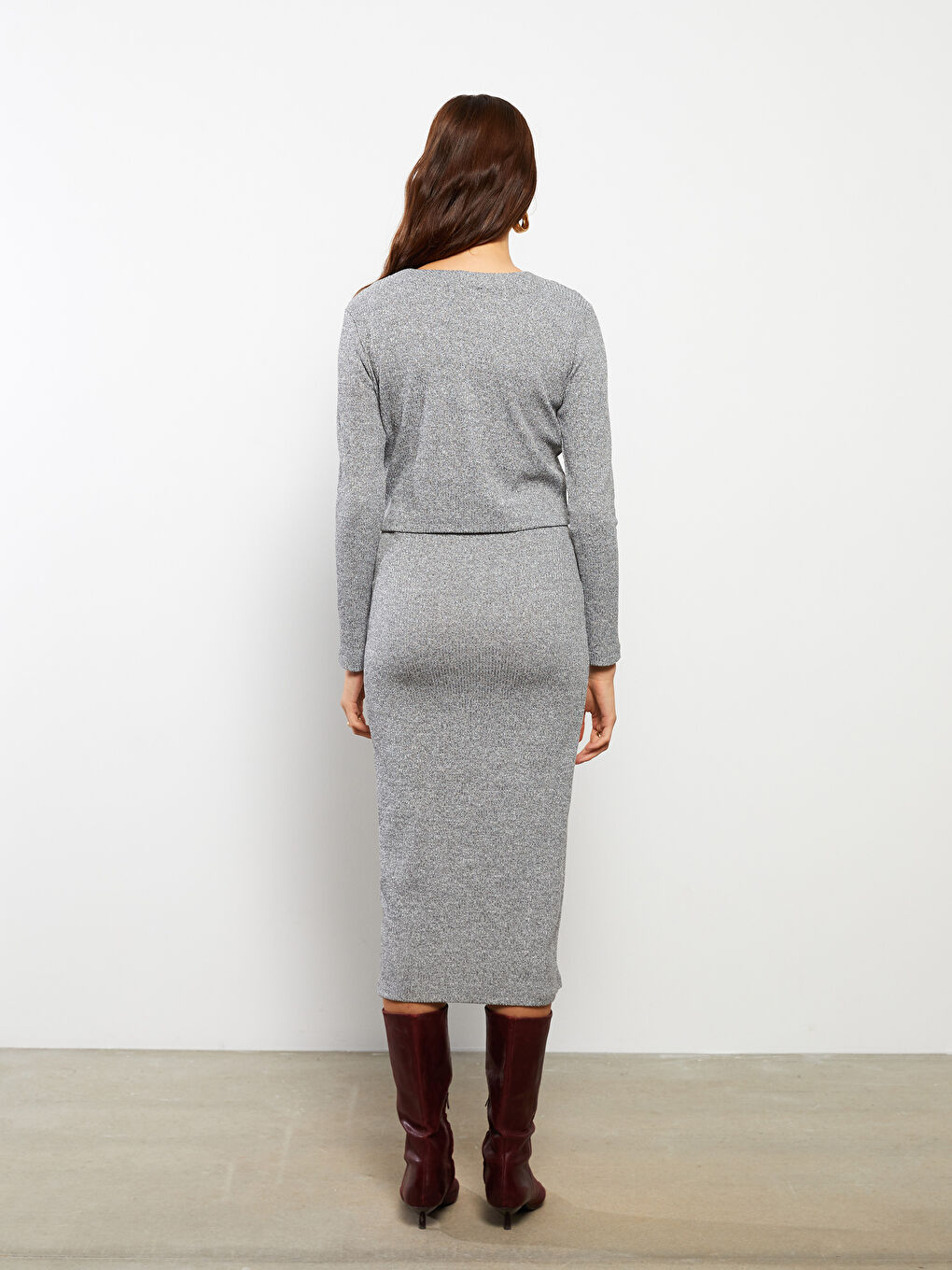 طقم فستان حوامل كارديجان بأكمام طويلة وقبة على شكل حرف V وقصة مستقيمة-4