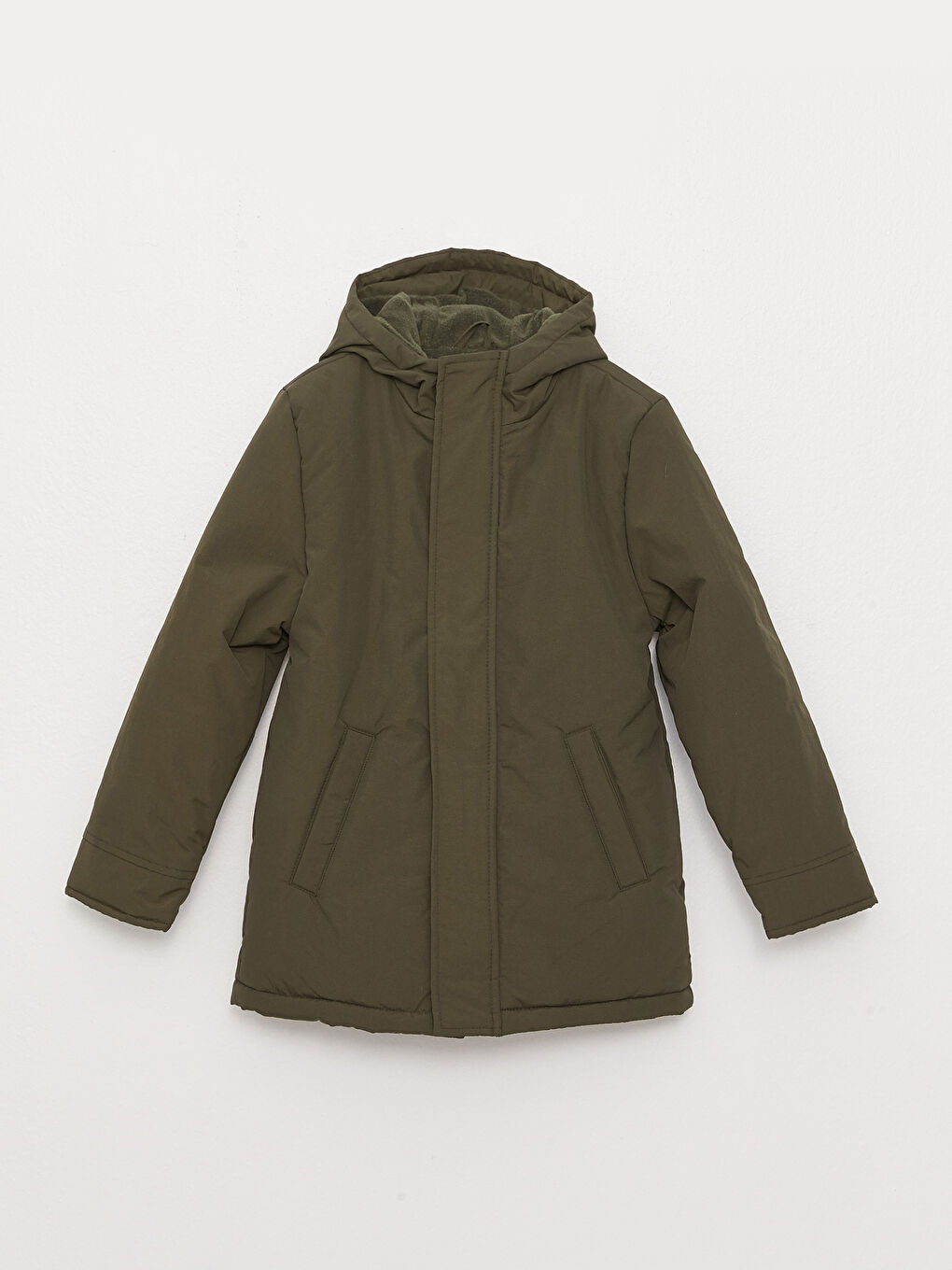 Yeşil Kapüşonlu Erkek Çocuk Kaban