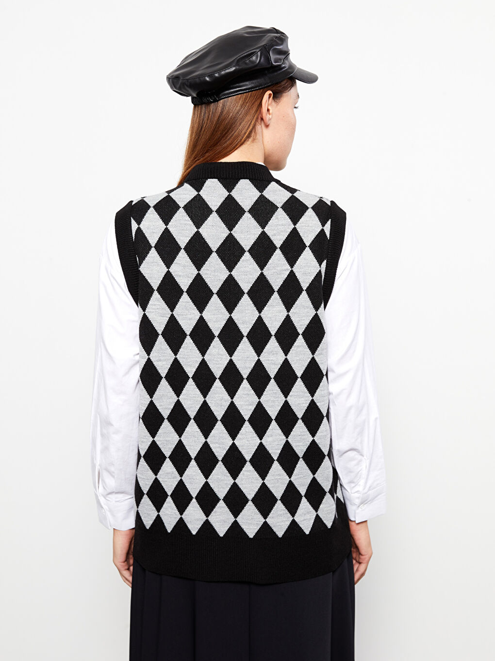 Siyah Bisiklet Yaka Desenli Kadın Triko Süveter-4