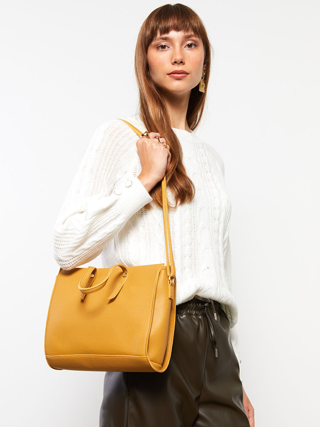 Sarı Deri Görünümlü Kadın Kol Çantası