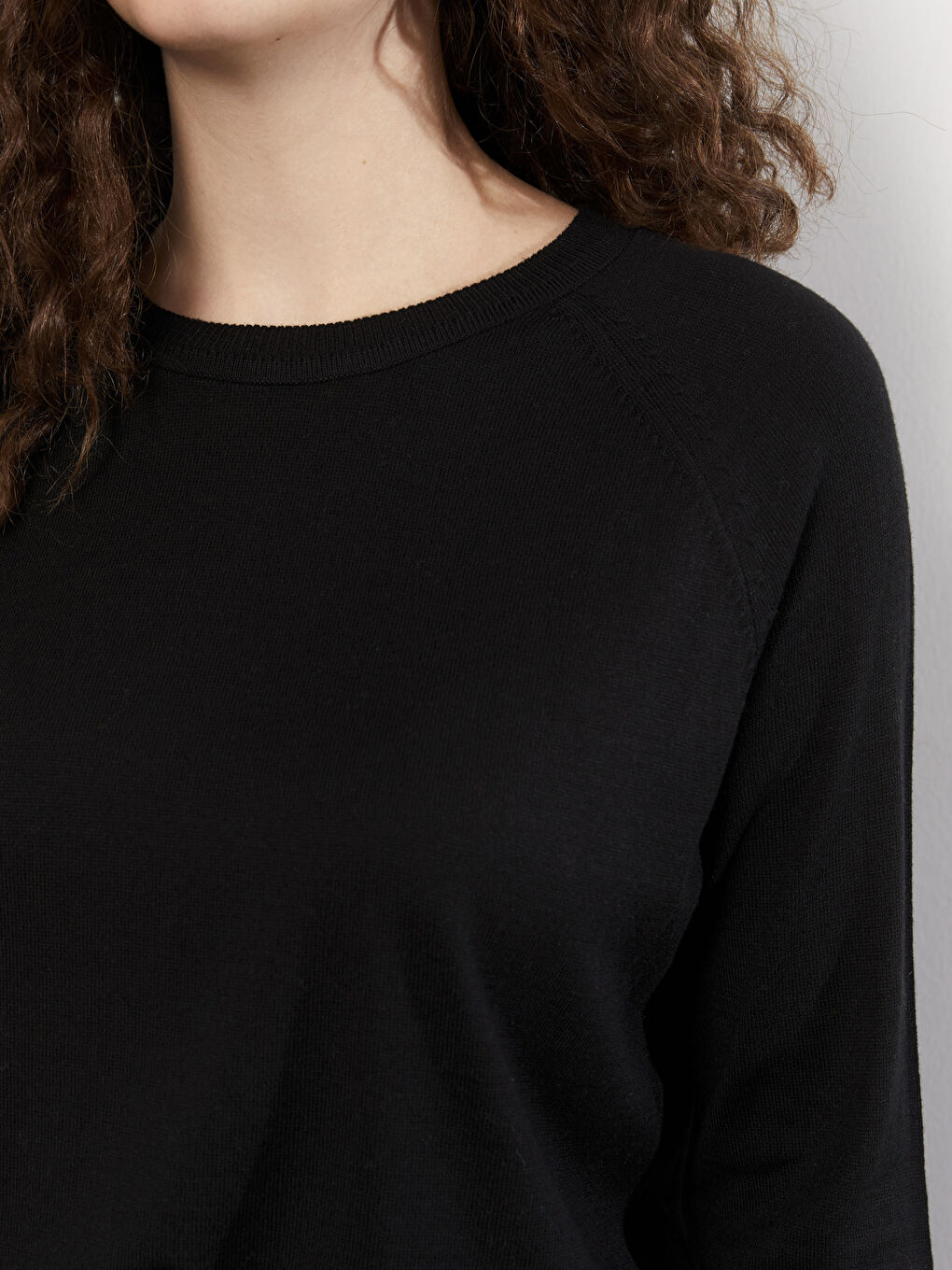 Siyah Bisiklet Yaka Düz Uzun Kollu Kadın Triko Kazak-3