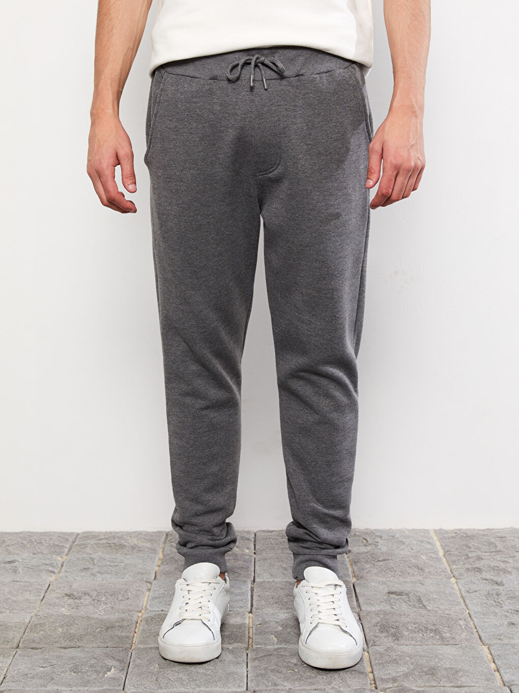 Тънки Мъжки Плътни Спортни Панталони Джогър-3