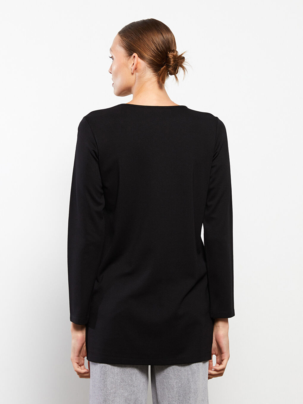 Siyah Bisiklet Yaka Pul Payet İşlemeli Uzun Kollu Kadın Tunik-3