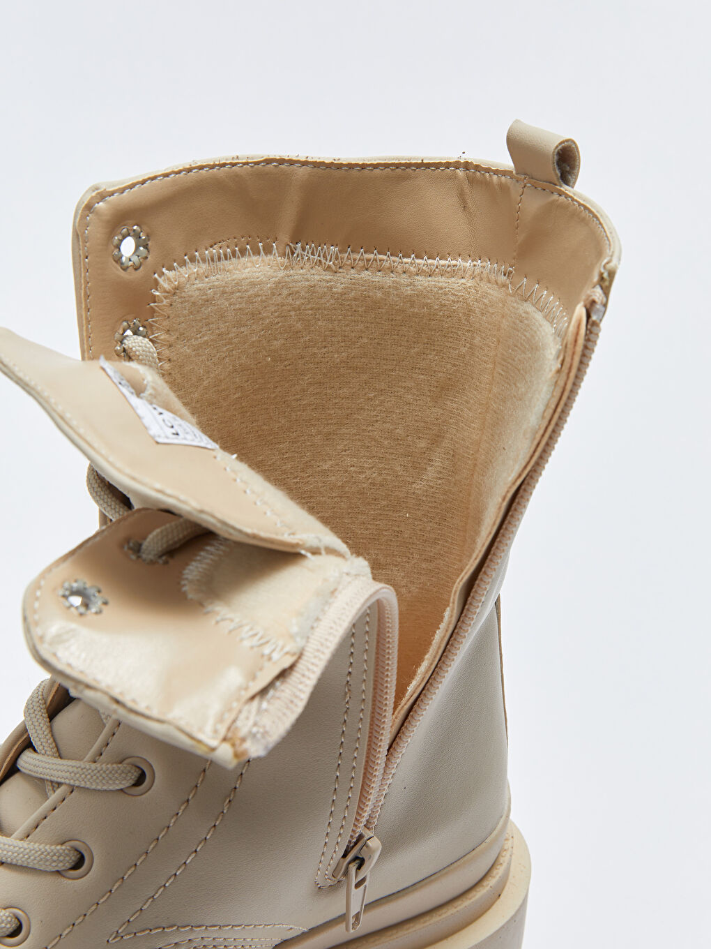 Bej Deri Görünümlü Kadın Kalın Taban Bot-6