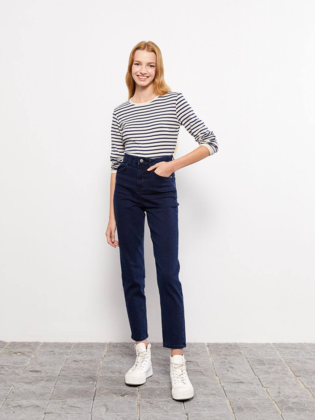 Crew Neck Striped Long Sleeve Women's T-Shirt-2