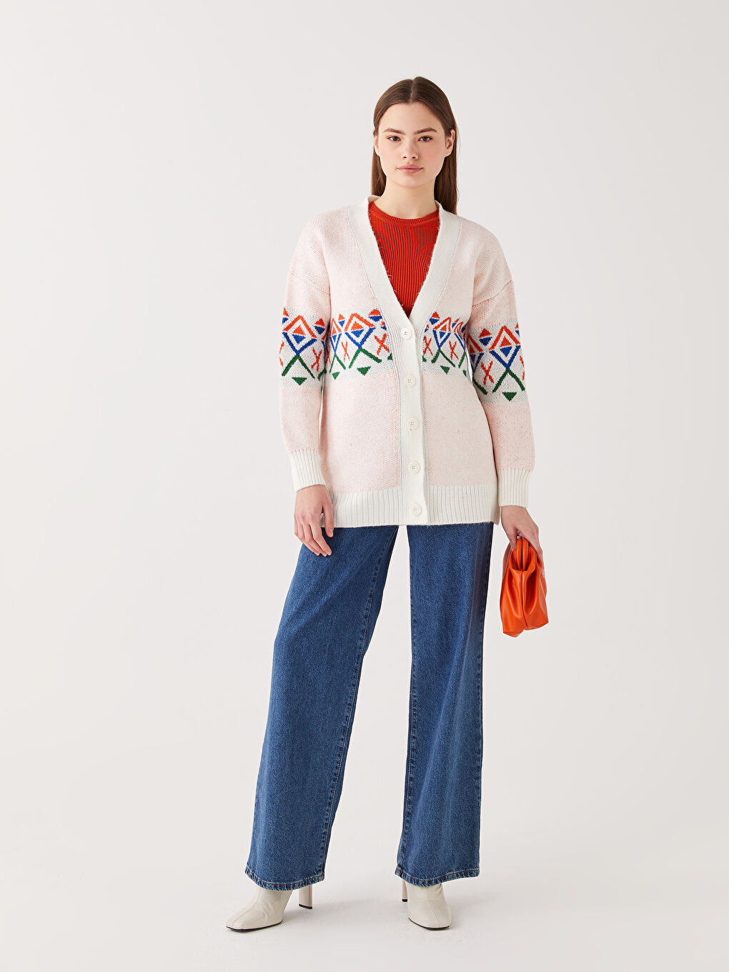 Ekru V Yaka Desenli Uzun Kollu Kadın Hırka-2