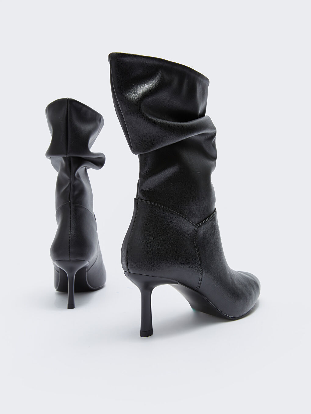 Siyah Deri Görünümlü Topuklu Kadın Bot-4