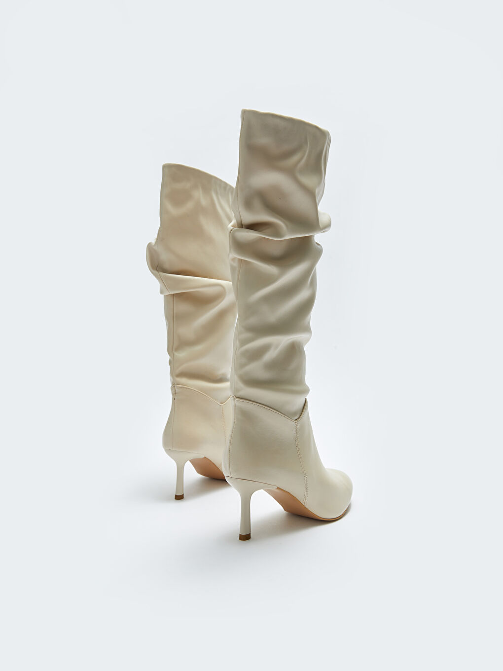 Bej Deri Görünümlü Sivri Burunlu Kadın Çizme-4