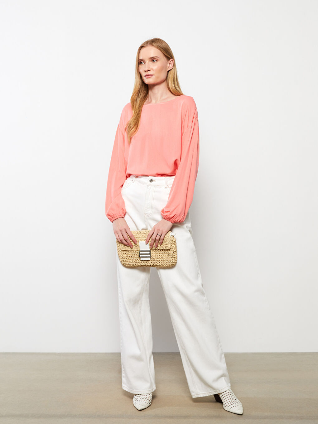 Mercan Bisiklet Yaka Düz Uzun Kollu Viskon Kadın Bluz-1