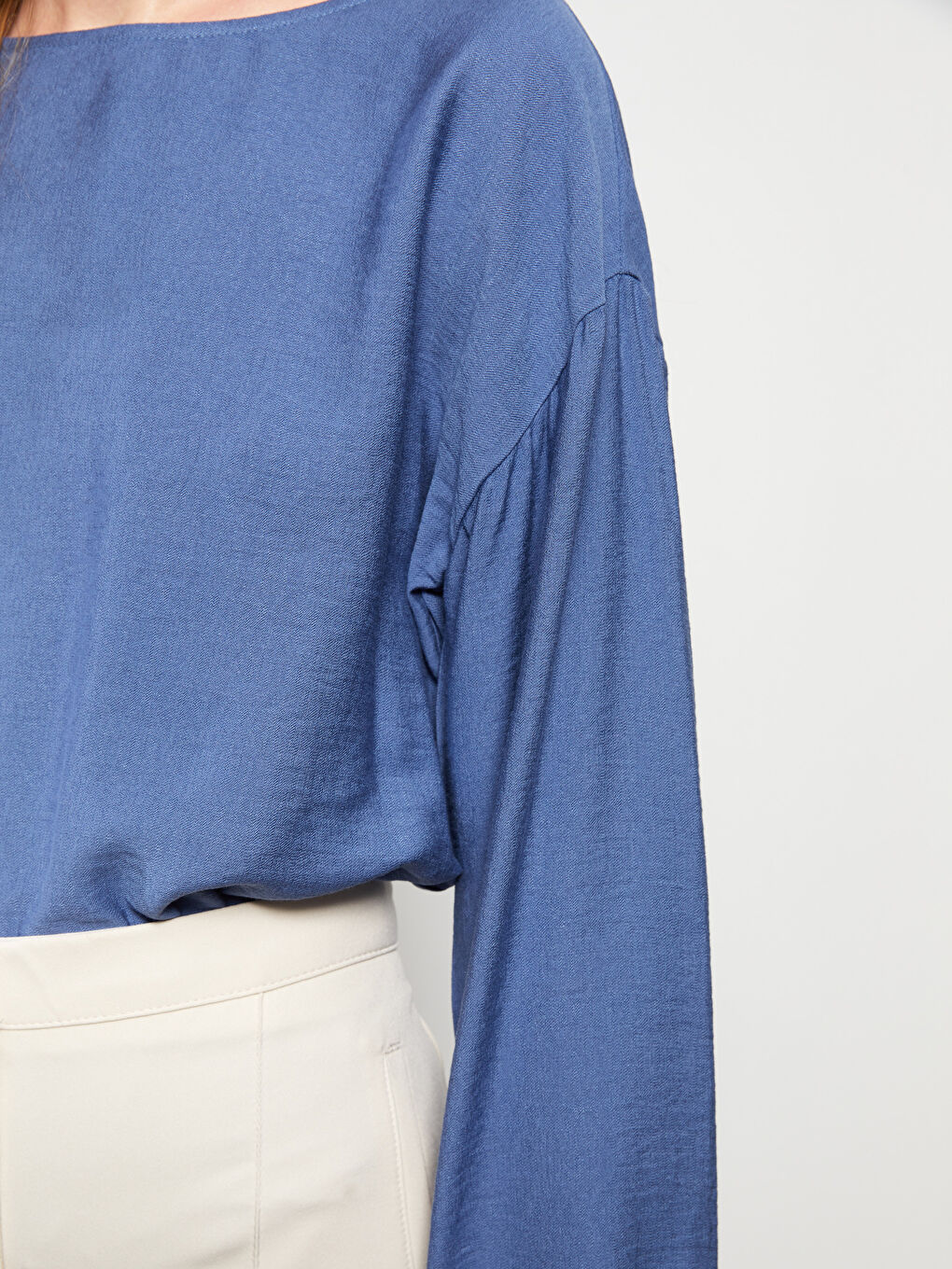 İndigo Kayık Yaka Düz Uzun Kollu Kadın Bluz-7