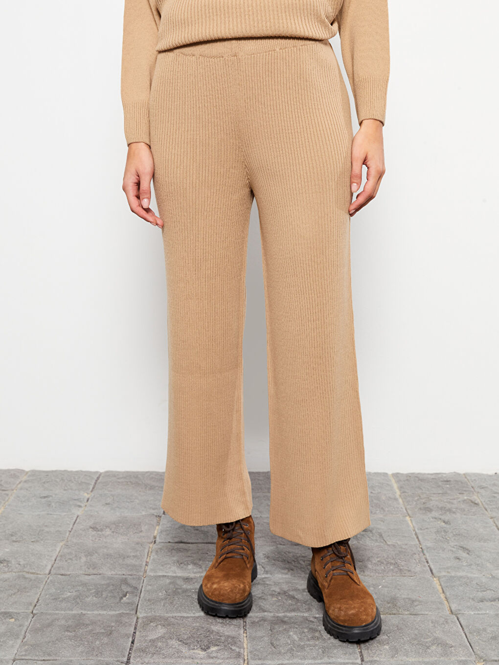 Women's Elasticated Waist Plain Knitwear Trousers-3