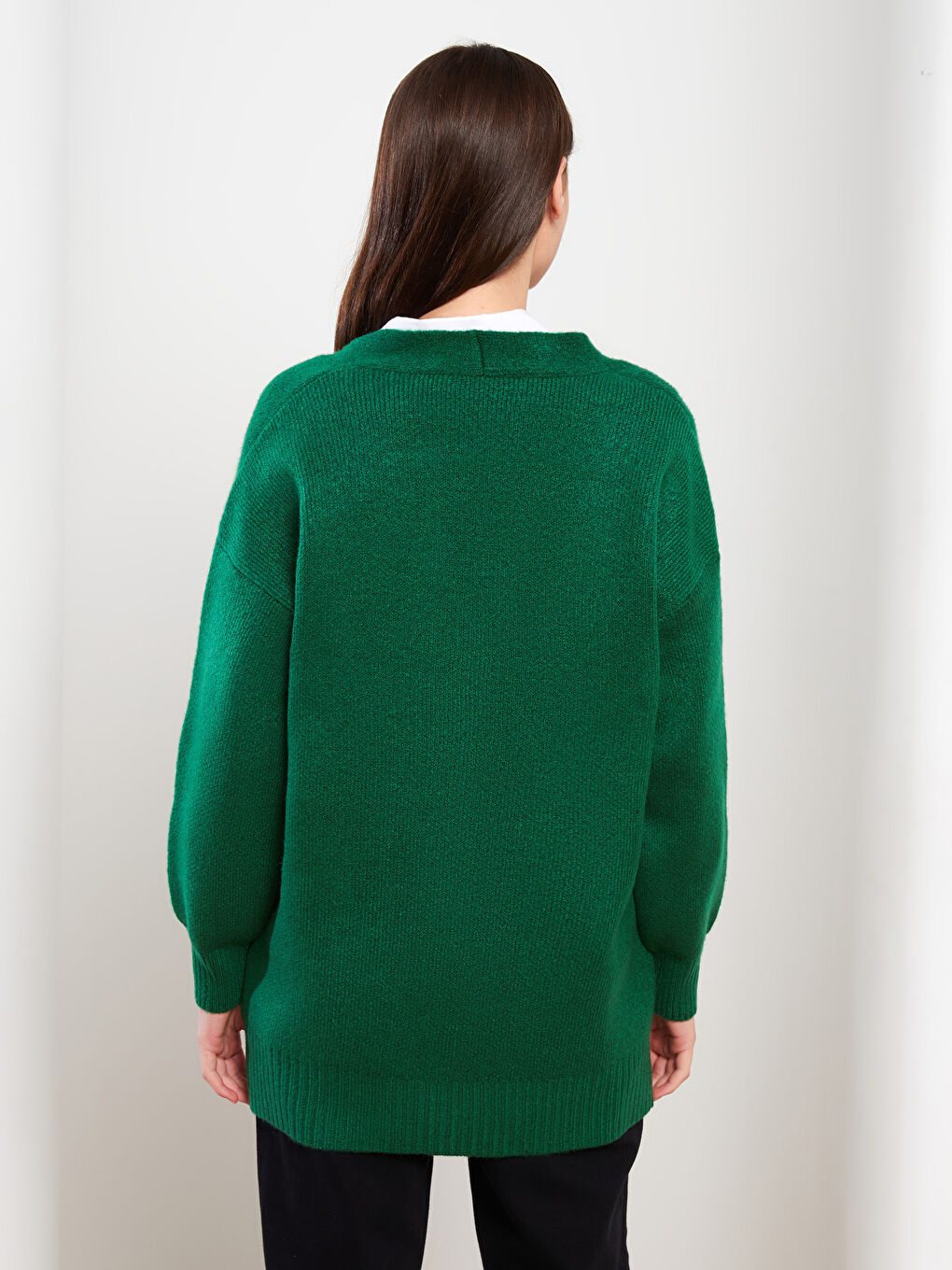 Yeşil V Yaka Nakışlı Uzun Kollu Oversize Kadın Triko Hırka-3