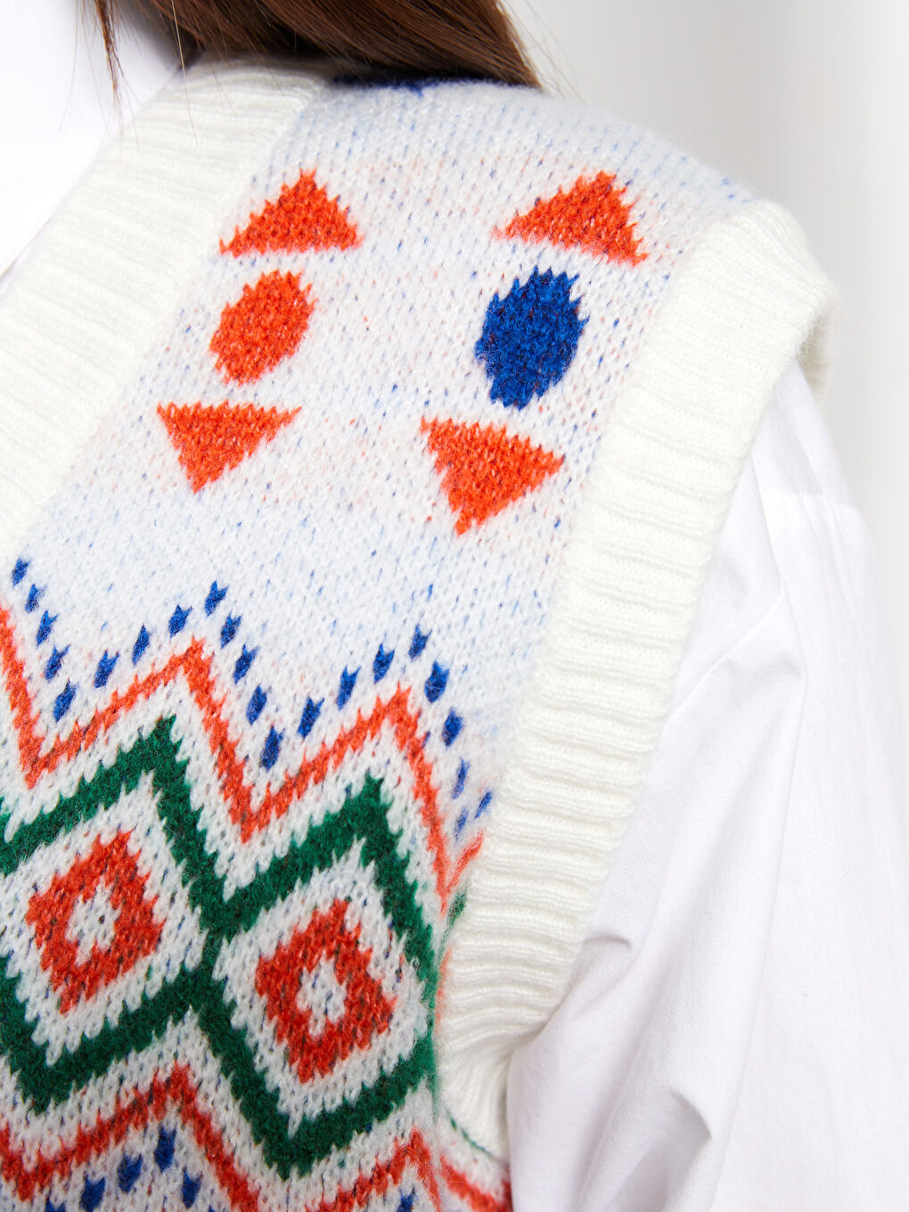 Светр Трикотажний Жіночий Візерунковий З V-подібним Вирізом-3