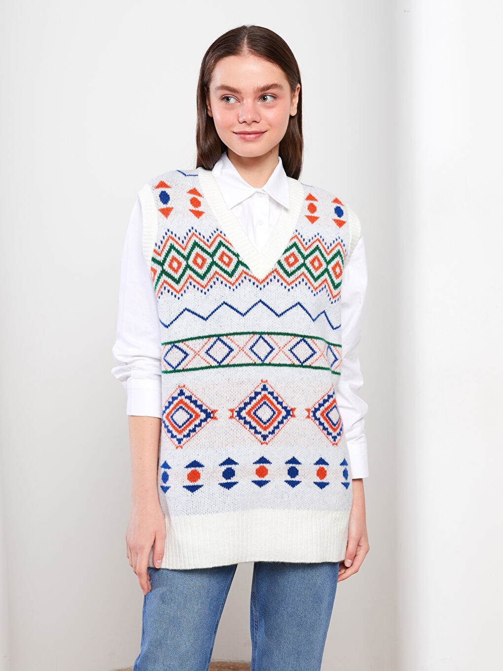 Светр Трикотажний Жіночий Візерунковий З V-подібним Вирізом-1