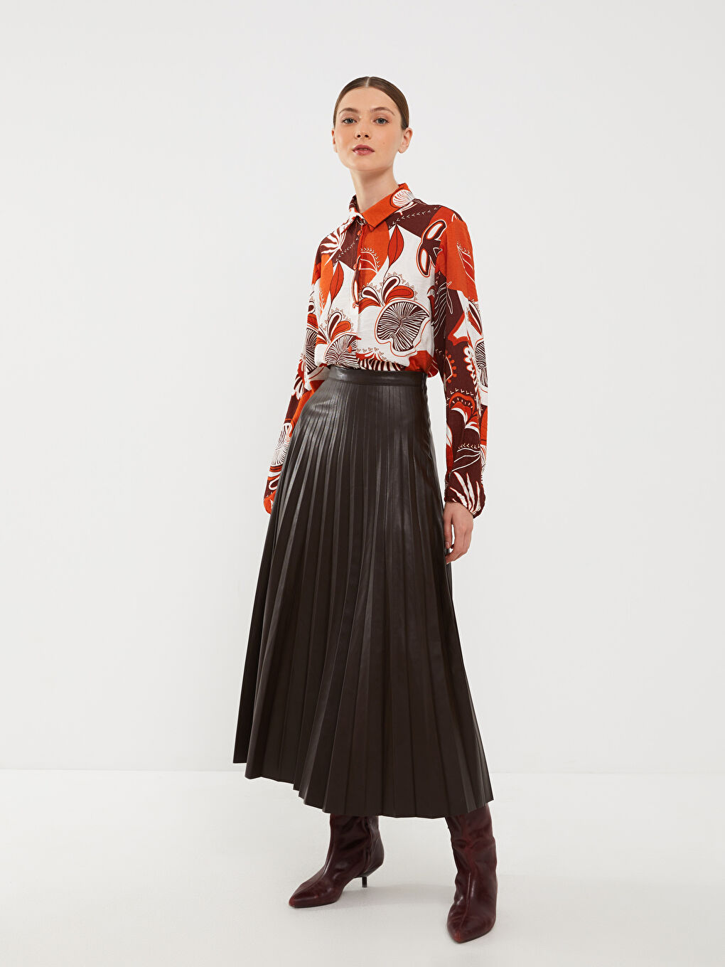 Kahverengi Beli Fermuarlı Düz A Kesim Kadın Pileli Etek-1