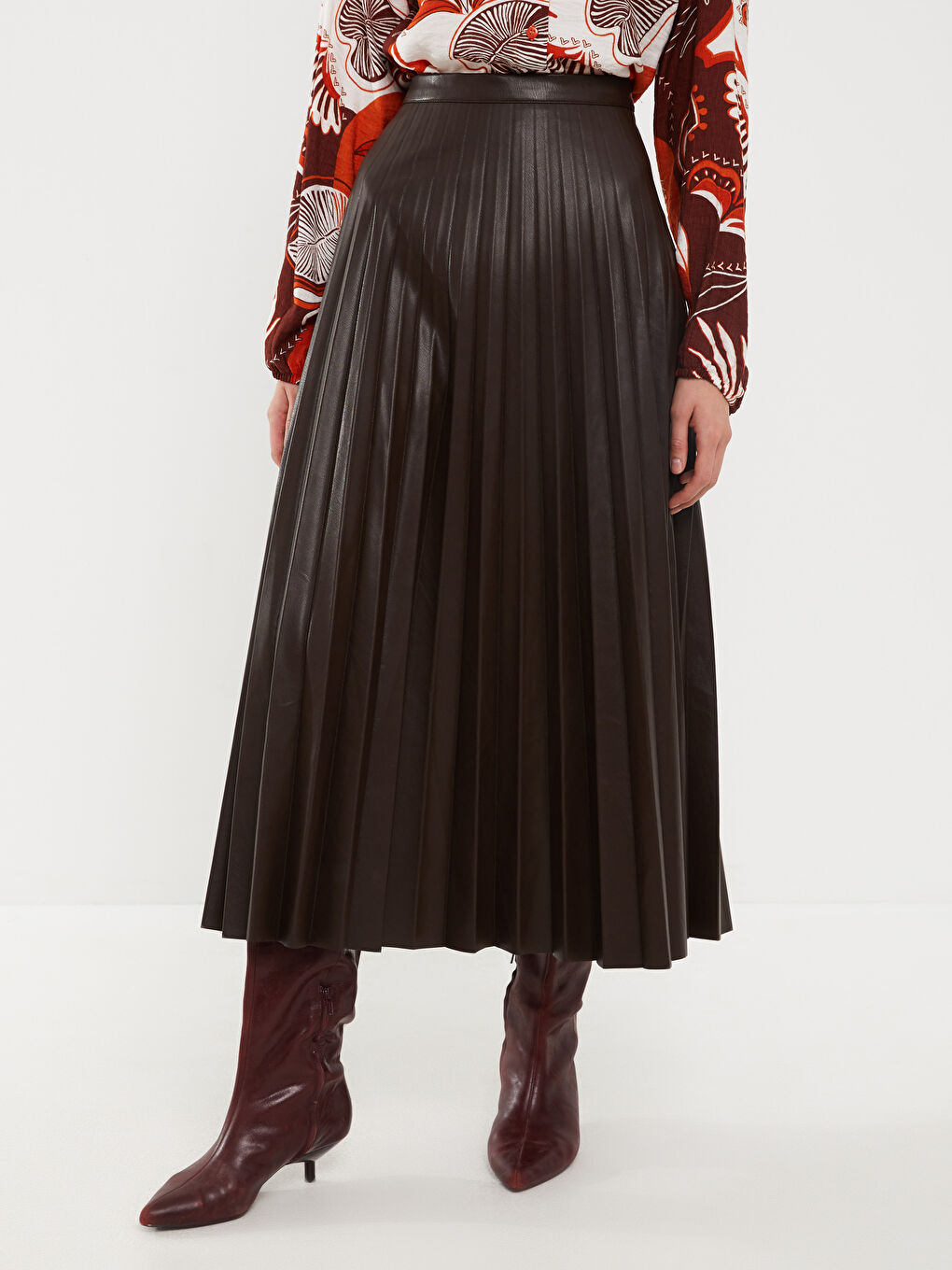 Kahverengi Beli Fermuarlı Düz A Kesim Kadın Pileli Etek-3