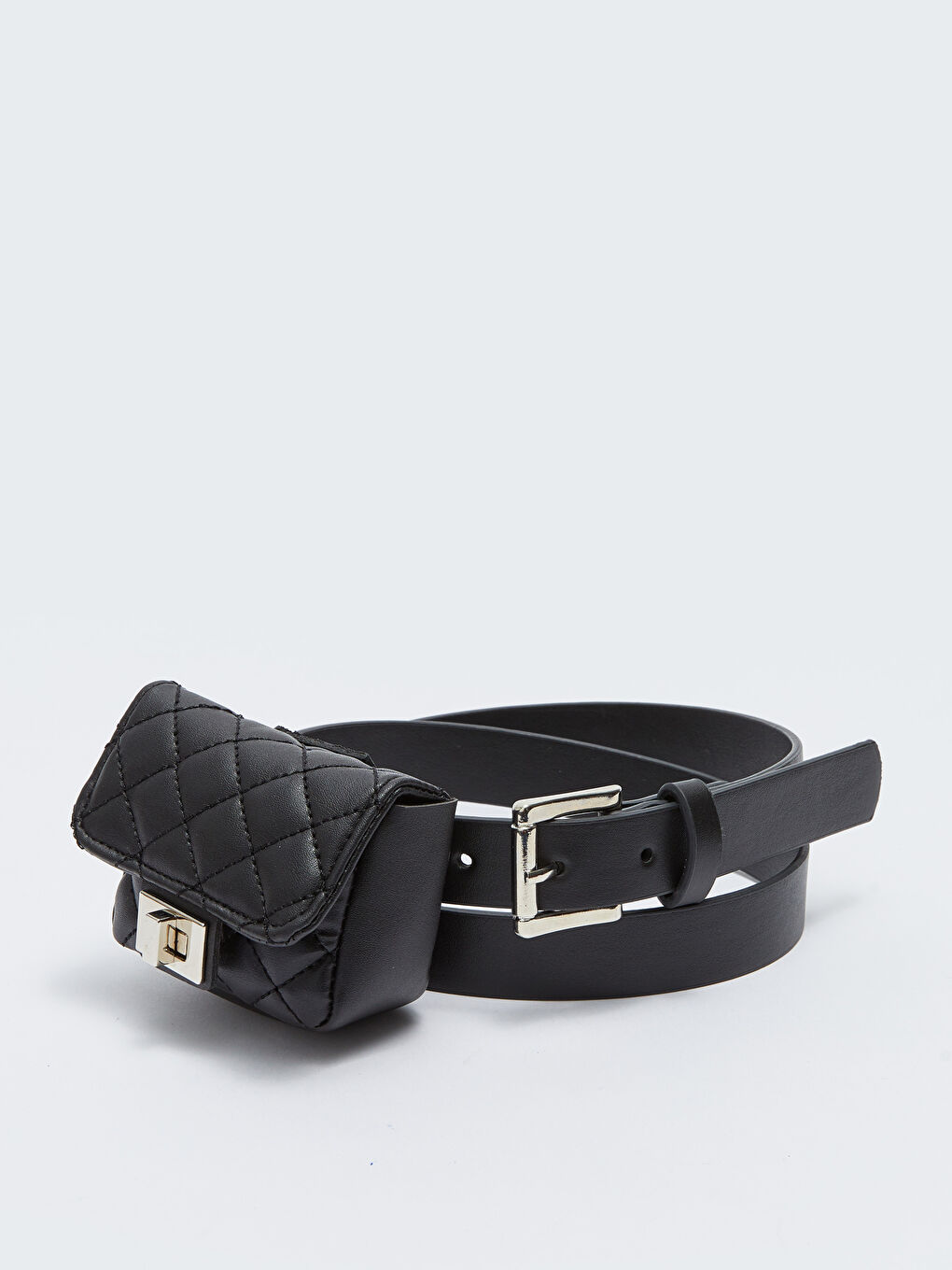 Siyah Deri Görünümlü Kapitoneli Kadın Cüzdan ve Düz Kemer