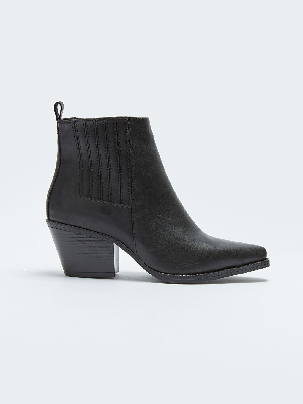 Siyah Deri Görünümlü Sivri Burun Kadın Topuklu Bot-1
