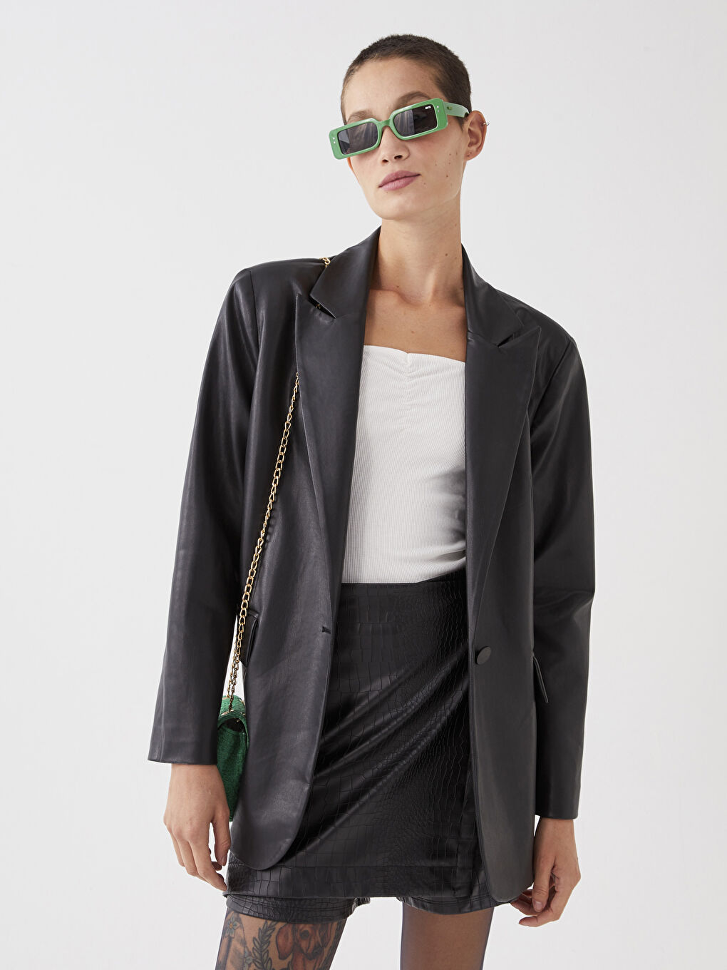 Siyah Düz Uzun Kollu Deri Görünümlü Kadın Ceket-7