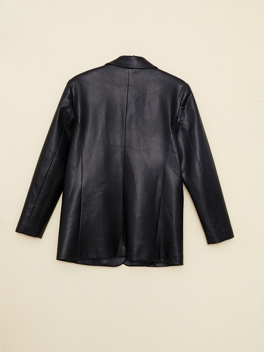 Siyah Düz Uzun Kollu Deri Görünümlü Kadın Ceket-15