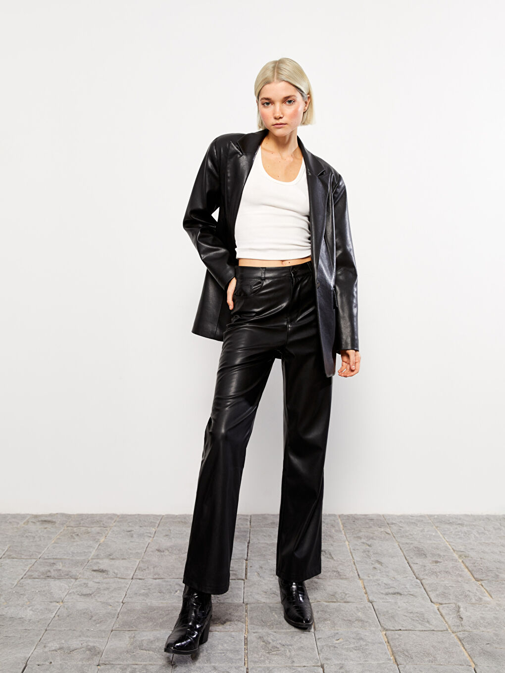 әйелдерге арналған жасанды былғары шалбар