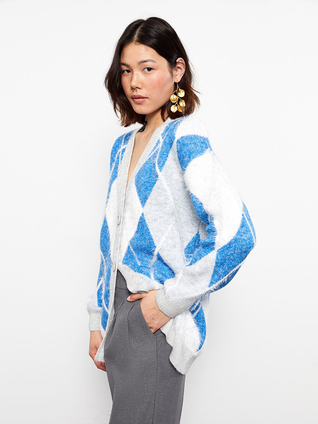 Mavi V Yaka Desenli Kadın Triko Hırka