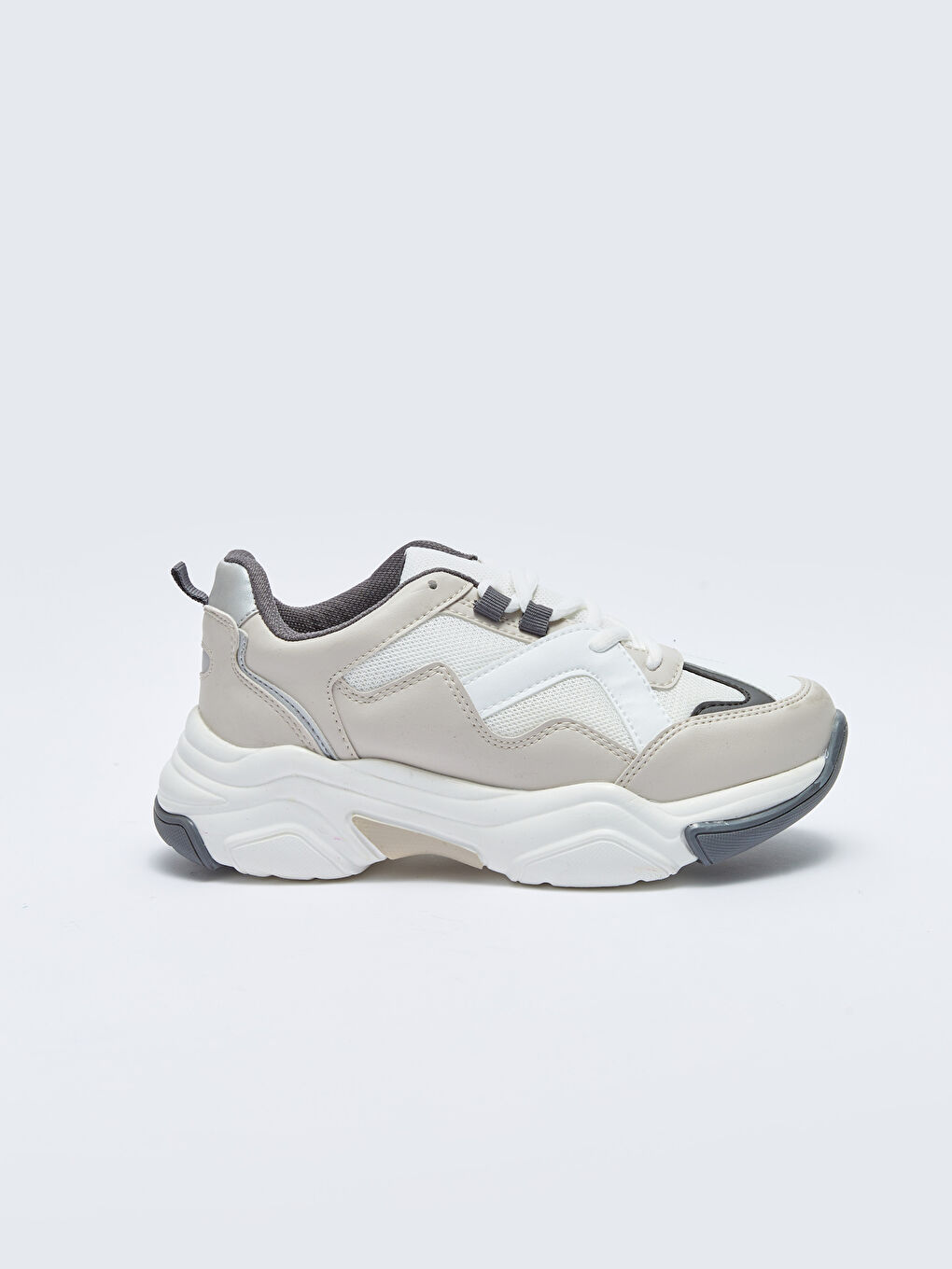 Bej Bağcıklı Kalın Taban Kadın Aktif Spor Ayakkabı-1