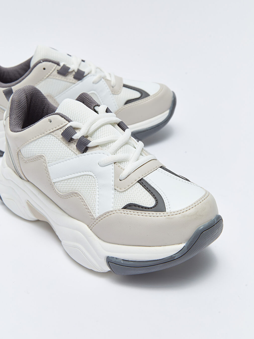 Bej Bağcıklı Kalın Taban Kadın Aktif Spor Ayakkabı-4