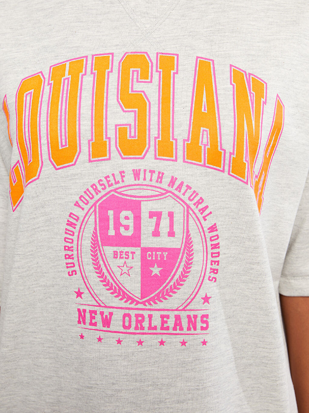 سويت شيرت كم قصير مطبوع بياقة دائرية للسيدات-3